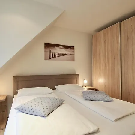 Apartment Parkoase 3, Maisonette Mit Balkon Wangerooge