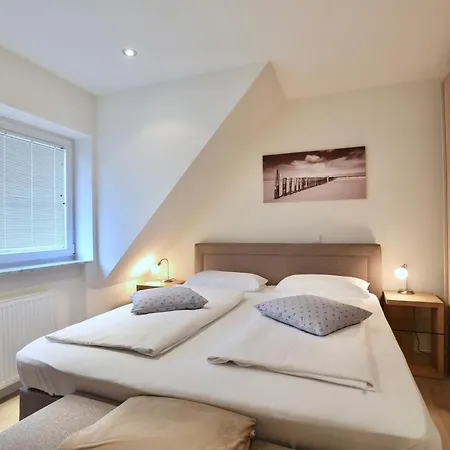 Apartment Parkoase 3, Maisonette Mit Balkon Wangerooge